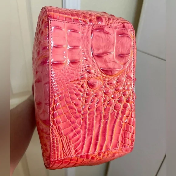 **SOLD**Brahmin NWT-Melinda Bucket Crossbody Coral Snapdragon - Picture 5 of 10